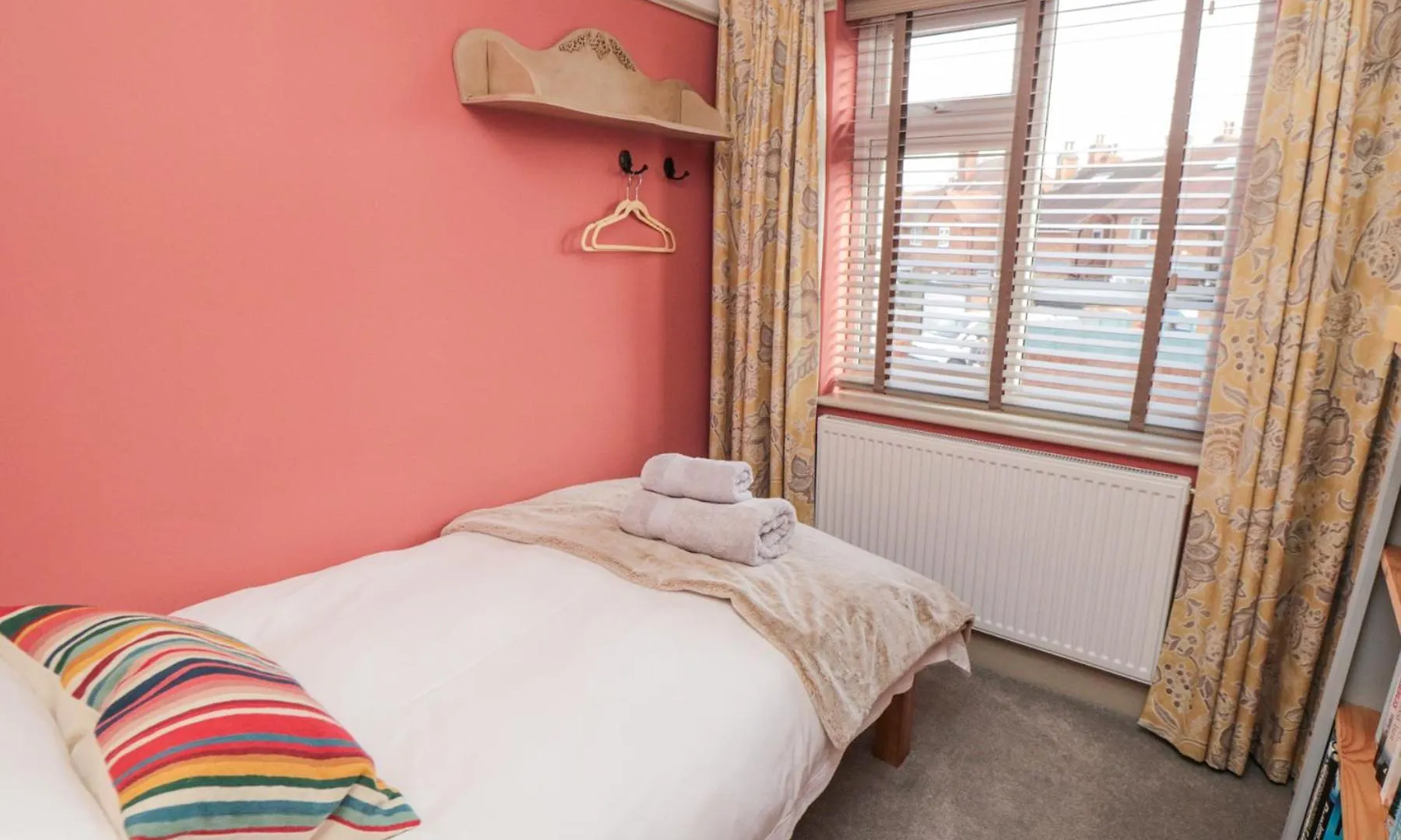 North Bay Cottage Bridlington 0*,